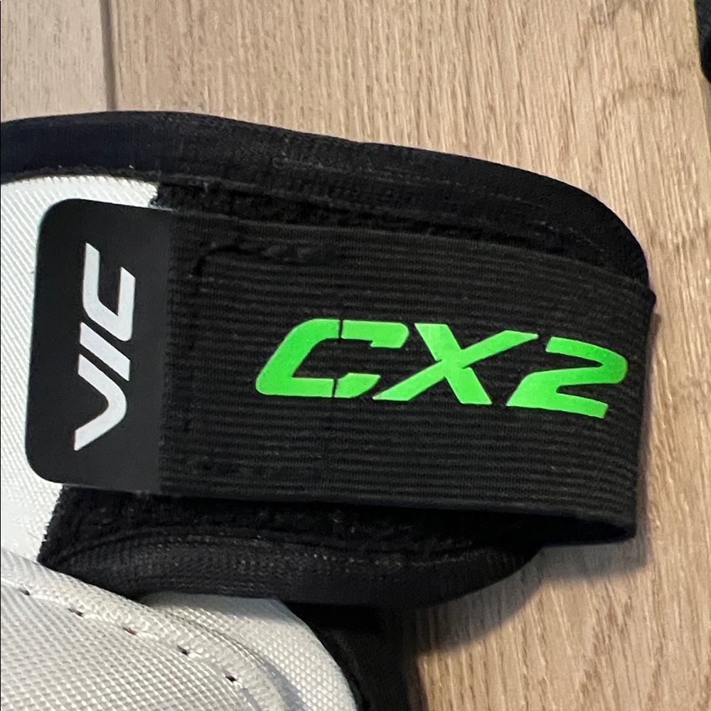 VIC CX2 White and Green Protective Elbow Pads - Picture 2 of 16